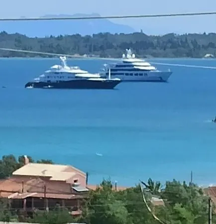 公寓 Dimitris House *